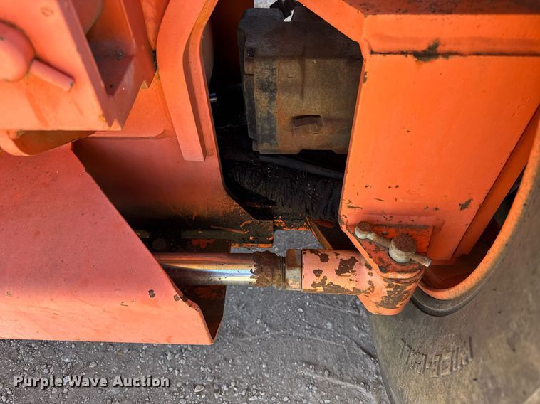 image for item DH9788 1999 JLG 80HX boom lift