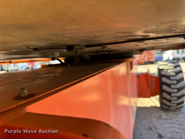 image for item DH9788 1999 JLG 80HX boom lift