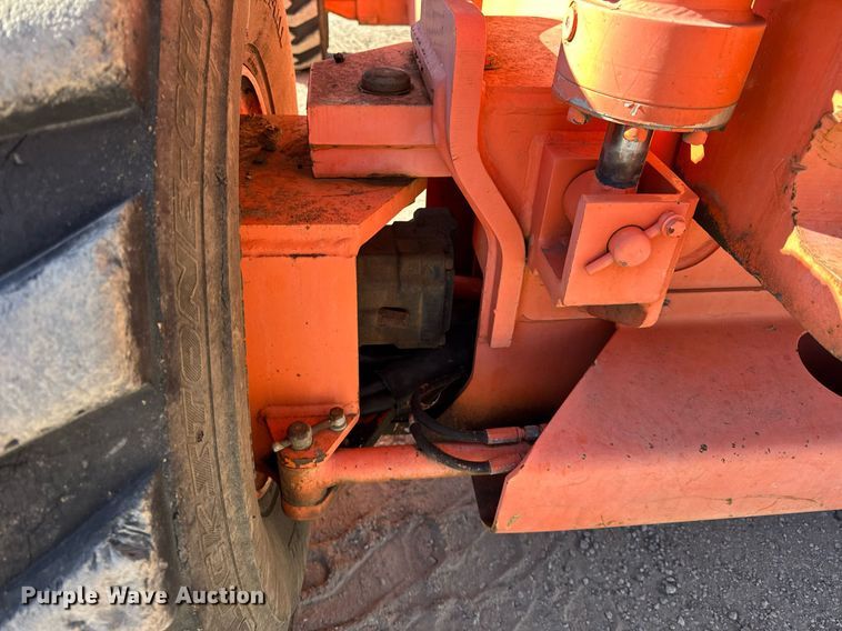 image for item DH9788 1999 JLG 80HX boom lift