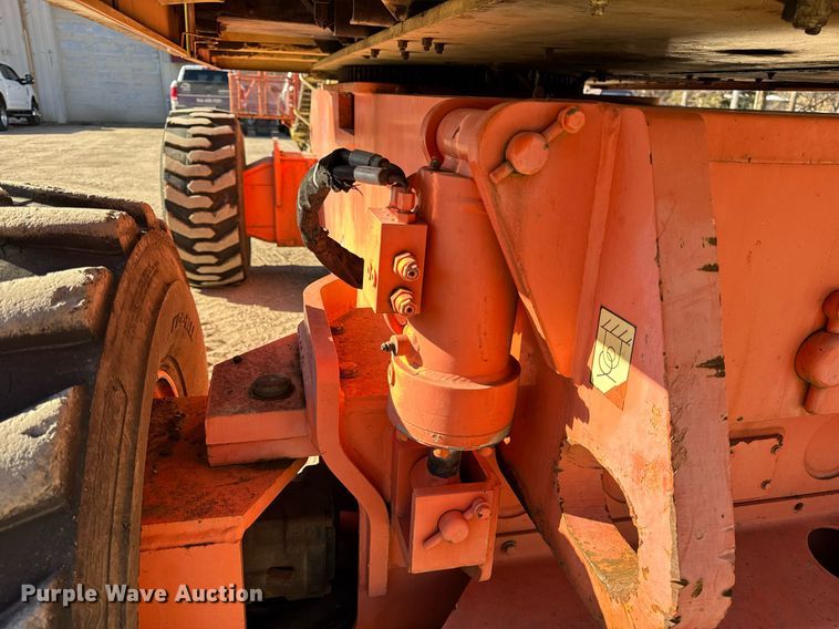 image for item DH9788 1999 JLG 80HX boom lift