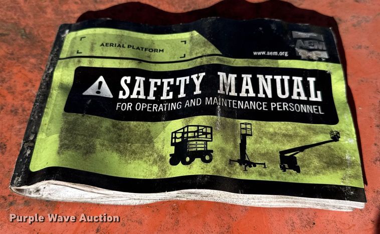 image for item DH9788 1999 JLG 80HX boom lift