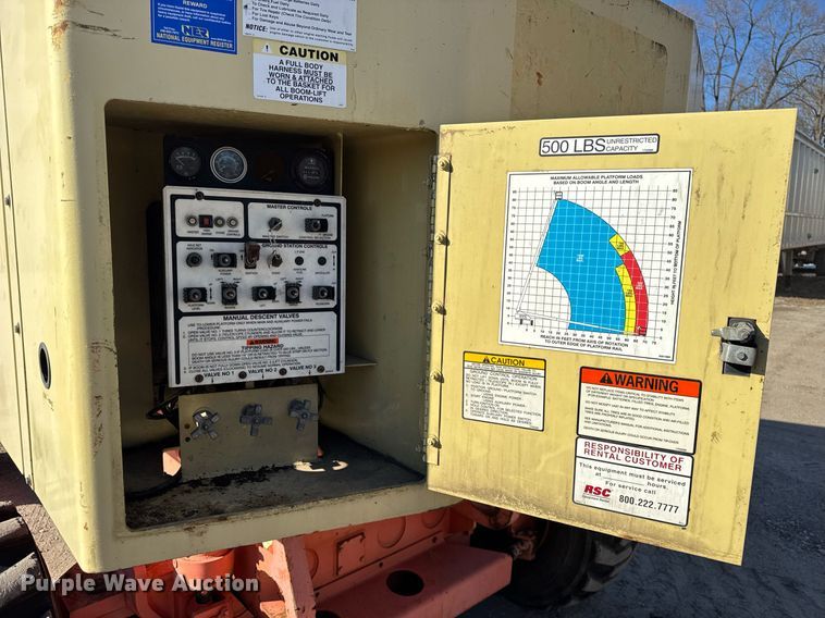 image for item DH9788 1999 JLG 80HX boom lift