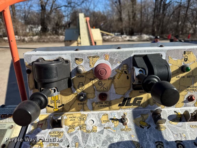 image for item DH9788 1999 JLG 80HX boom lift