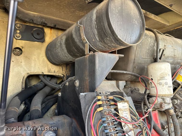 image for item DH9788 1999 JLG 80HX boom lift