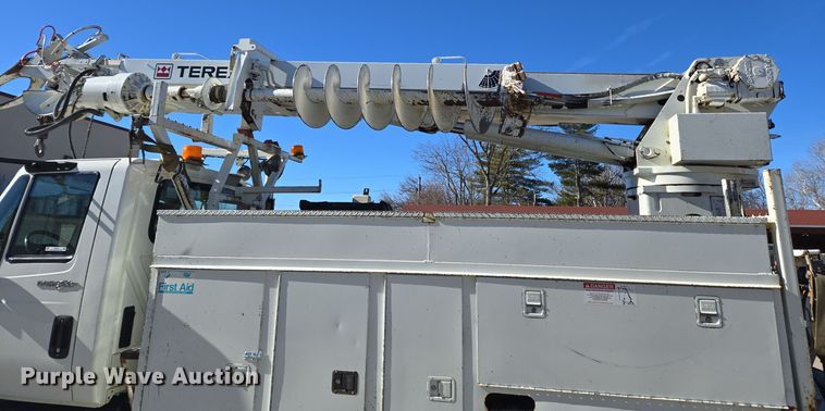 image for item DH9794 2008 International 4300 SBA 4X2 digger derrick truck