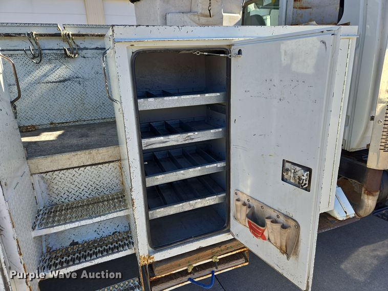 image for item DH9794 2008 International 4300 SBA 4X2 digger derrick truck