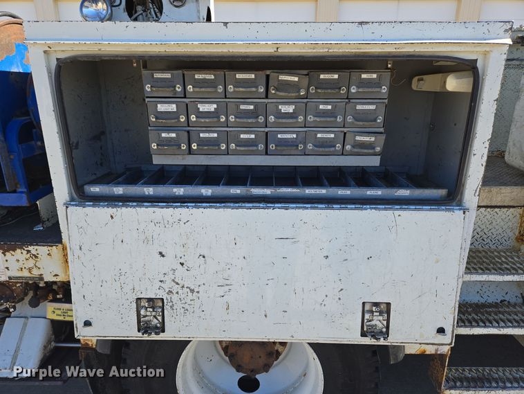 image for item DH9794 2008 International 4300 SBA 4X2 digger derrick truck