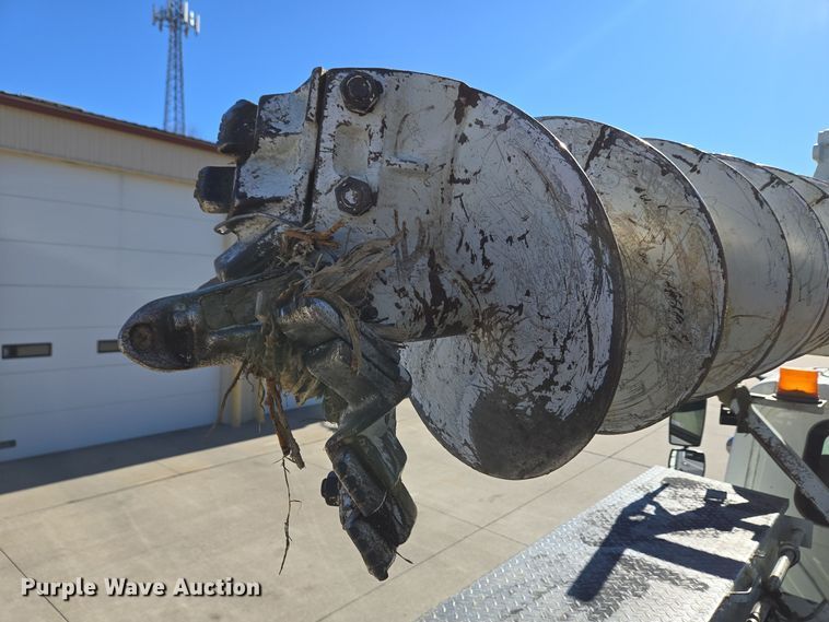 image for item DH9794 2008 International 4300 SBA 4X2 digger derrick truck