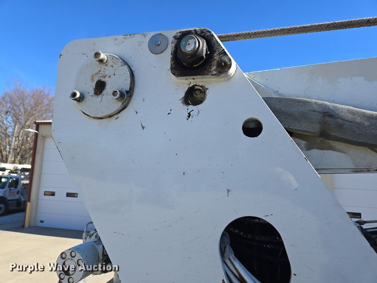 image for item DH9794 2008 International 4300 SBA 4X2 digger derrick truck