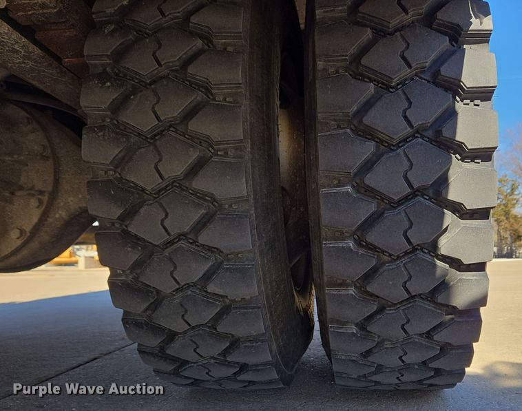 image for item DH9794 2008 International 4300 SBA 4X2 digger derrick truck