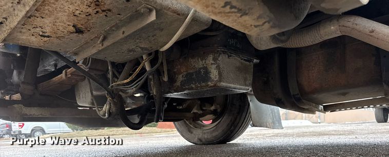 image for item DH9796 1995 International 4700 hook lift truck