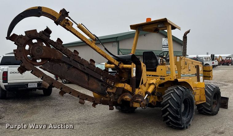 image for item DH9799 2001 Vermeer V120 trencher