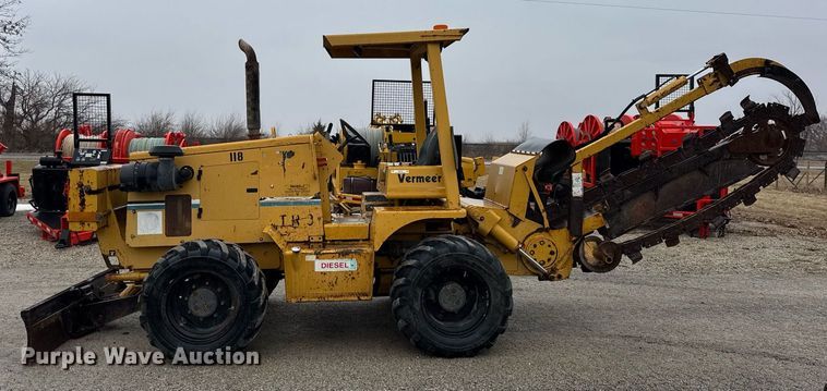 image for item DH9799 2001 Vermeer V120 trencher