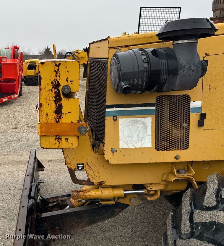 image for item DH9799 2001 Vermeer V120 trencher