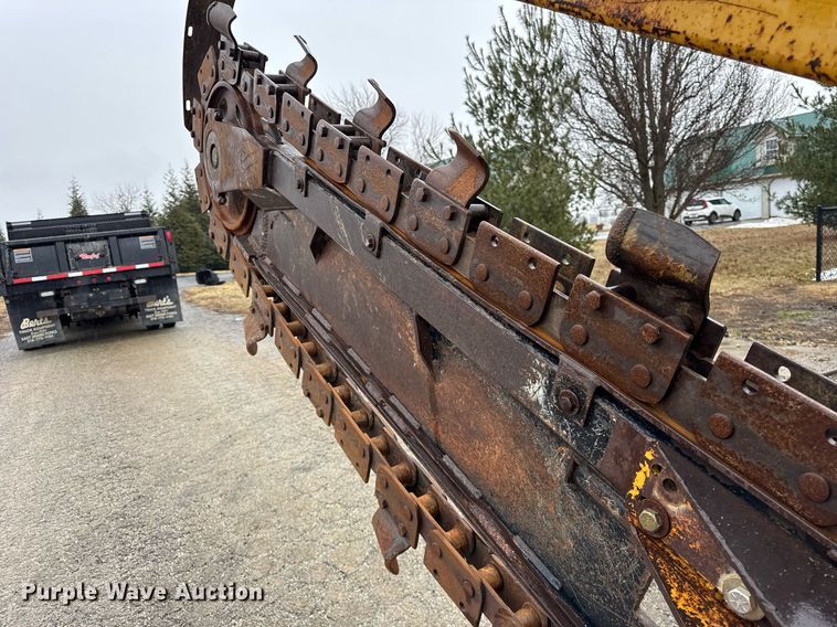 image for item DH9799 2001 Vermeer V120 trencher