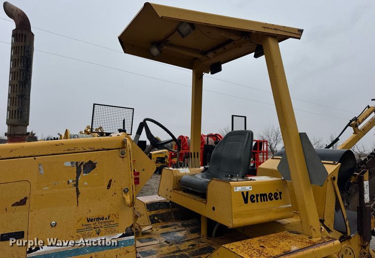 image for item DH9799 2001 Vermeer V120 trencher