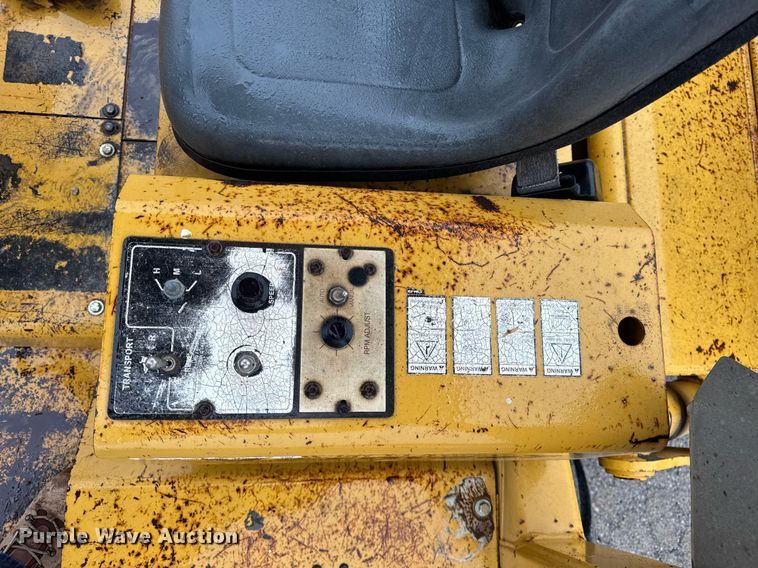 image for item DH9799 2001 Vermeer V120 trencher