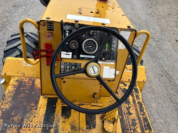 image for item DH9799 2001 Vermeer V120 trencher