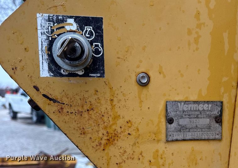 image for item DH9799 2001 Vermeer V120 trencher