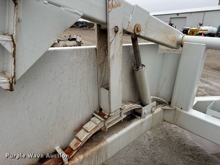 image for item DH9801 1987 Butler HWSC 80 reel trailer