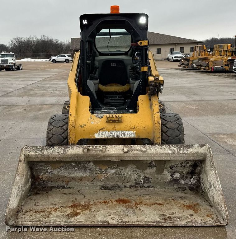 image for item DH9806 2013 Caterpillar 262C2 skid steer loader