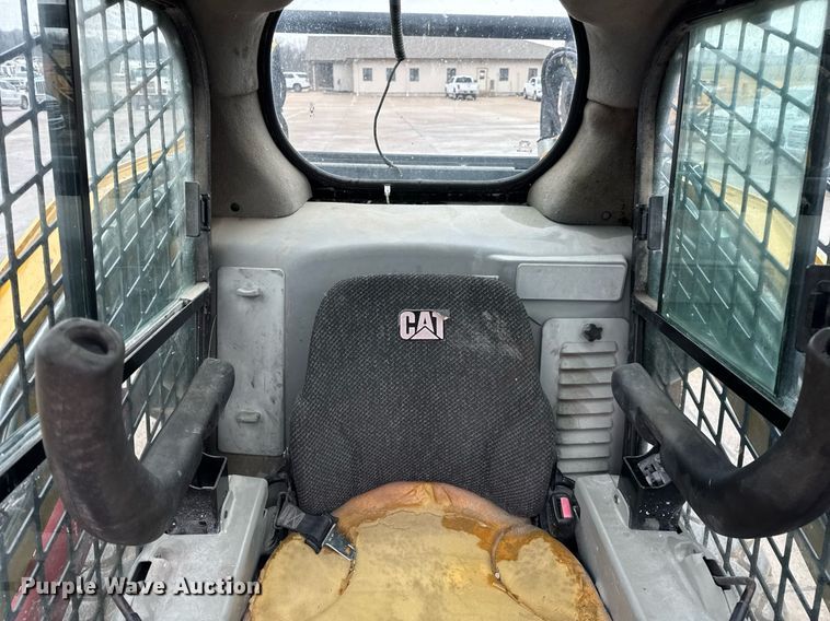 image for item DH9806 2013 Caterpillar 262C2 skid steer loader