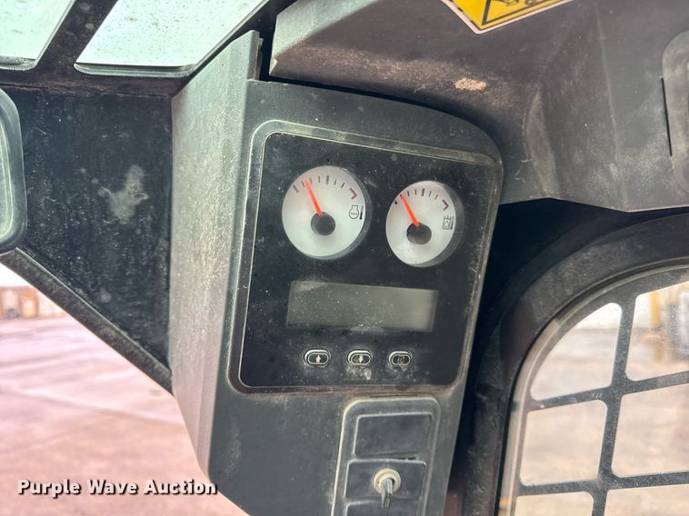 image for item DH9806 2013 Caterpillar 262C2 skid steer loader