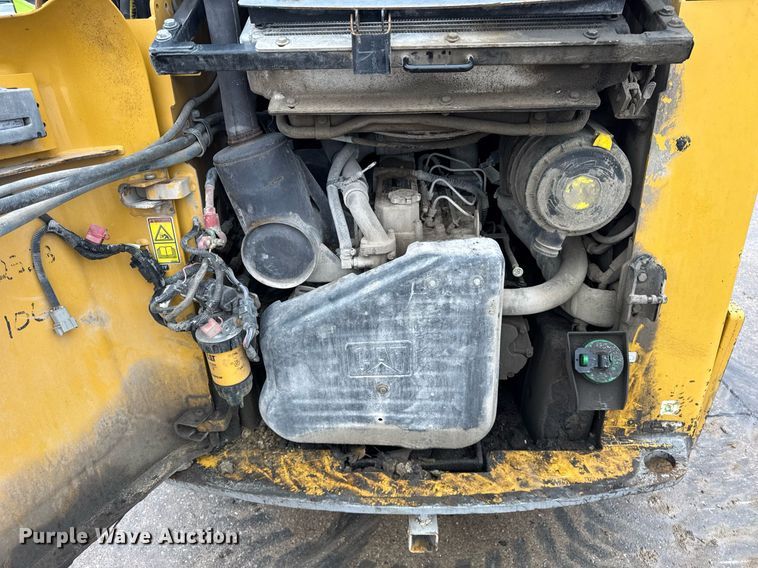 image for item DH9806 2013 Caterpillar 262C2 skid steer loader