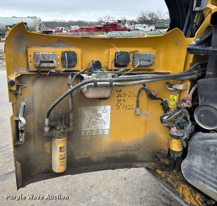 image for item DH9806 2013 Caterpillar 262C2 skid steer loader