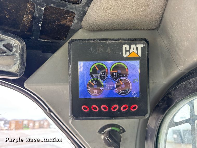 image for item DH9807 2014 Caterpillar 262D skid steer loader