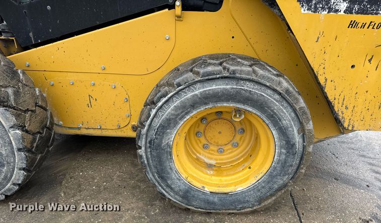 image for item DH9807 2014 Caterpillar 262D skid steer loader