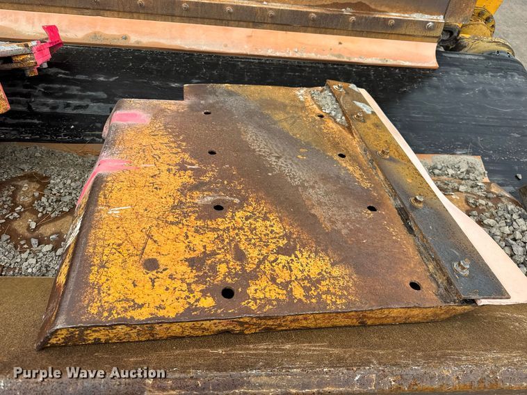 image for item DH9808 1994 Blaw-Knox RW-195D road widener