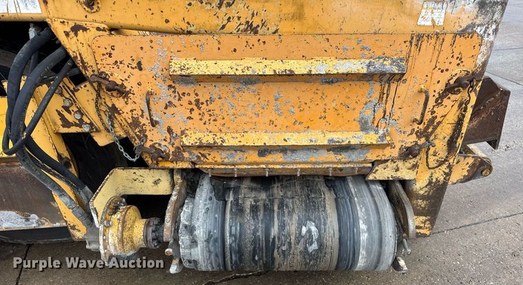 image for item DH9808 1994 Blaw-Knox RW-195D road widener