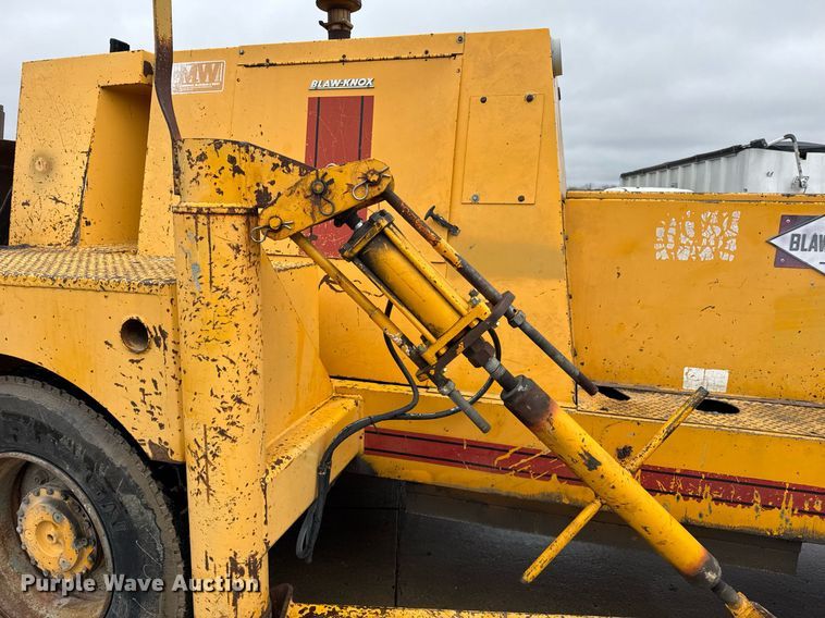 image for item DH9808 1994 Blaw-Knox RW-195D road widener