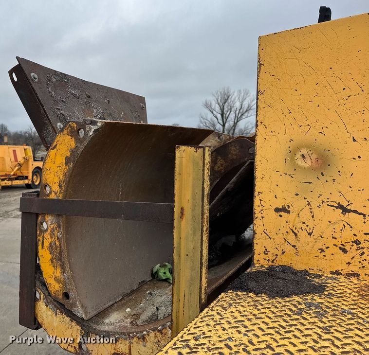 image for item DH9808 1994 Blaw-Knox RW-195D road widener