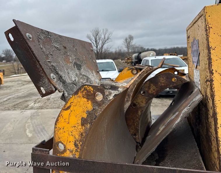 image for item DH9808 1994 Blaw-Knox RW-195D road widener