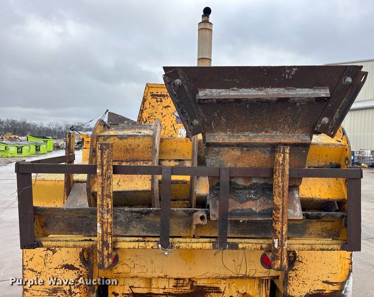 image for item DH9808 1994 Blaw-Knox RW-195D road widener