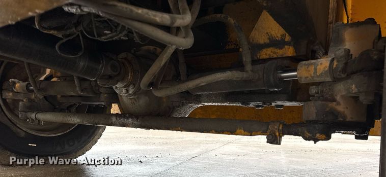 image for item DH9808 1994 Blaw-Knox RW-195D road widener