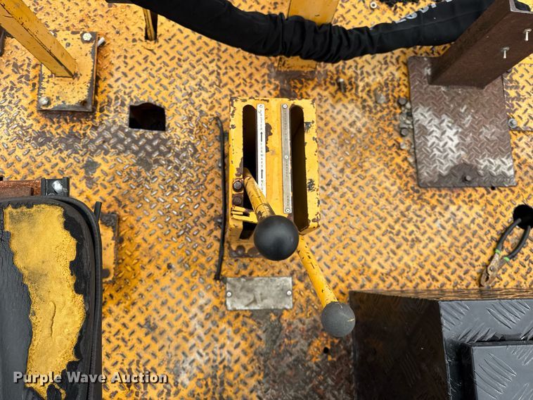 image for item DH9808 1994 Blaw-Knox RW-195D road widener