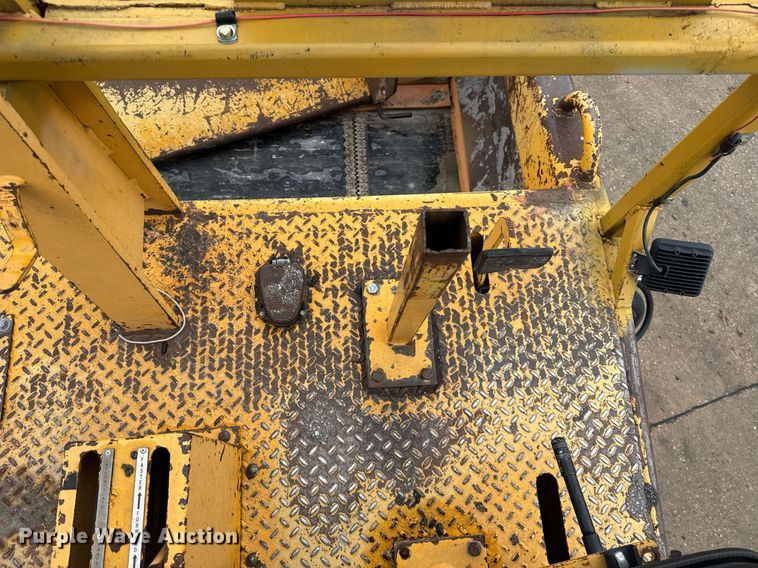 image for item DH9808 1994 Blaw-Knox RW-195D road widener