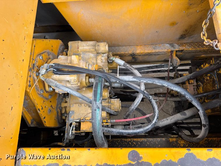 image for item DH9808 1994 Blaw-Knox RW-195D road widener