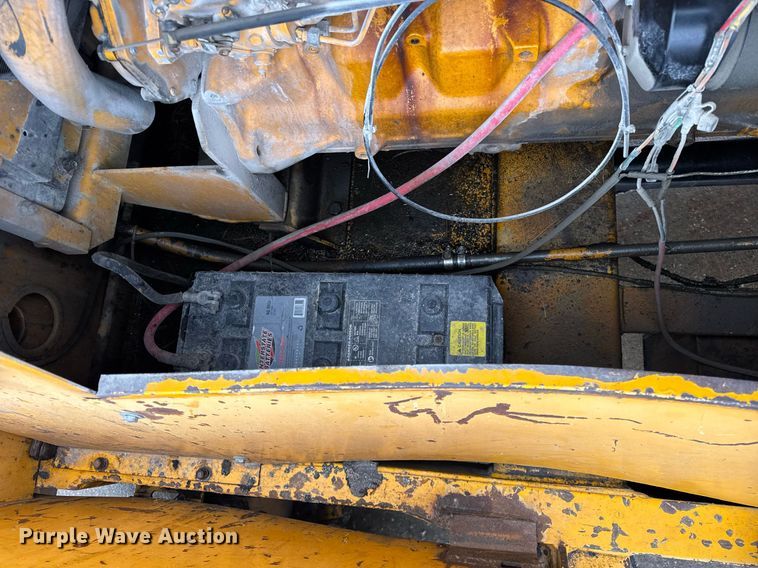 image for item DH9808 1994 Blaw-Knox RW-195D road widener