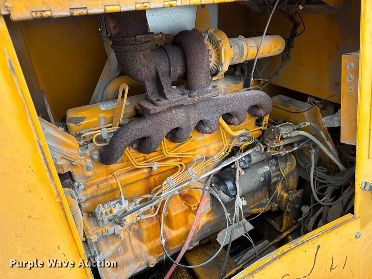 image for item DH9808 1994 Blaw-Knox RW-195D road widener