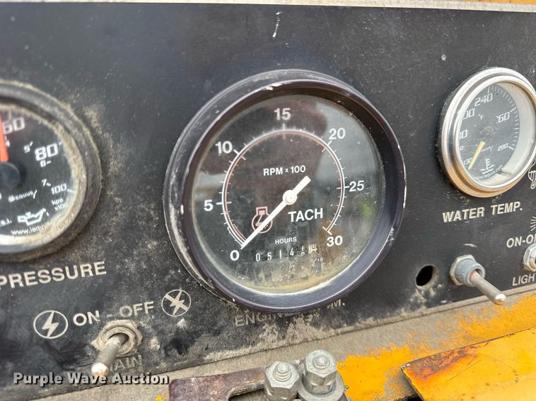 image for item DH9808 1994 Blaw-Knox RW-195D road widener