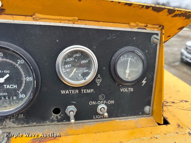 image for item DH9808 1994 Blaw-Knox RW-195D road widener