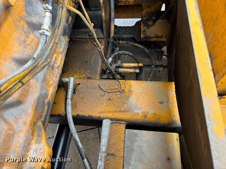 image for item DH9808 1994 Blaw-Knox RW-195D road widener