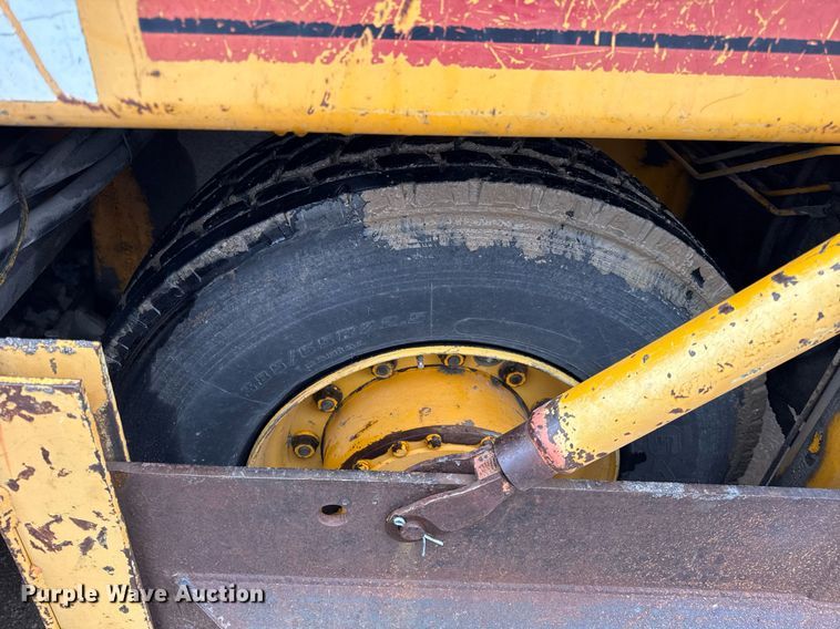 image for item DH9808 1994 Blaw-Knox RW-195D road widener