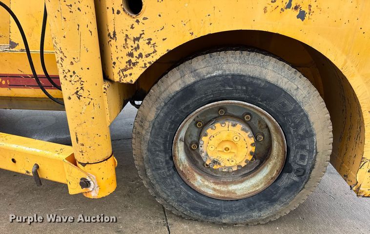 image for item DH9808 1994 Blaw-Knox RW-195D road widener