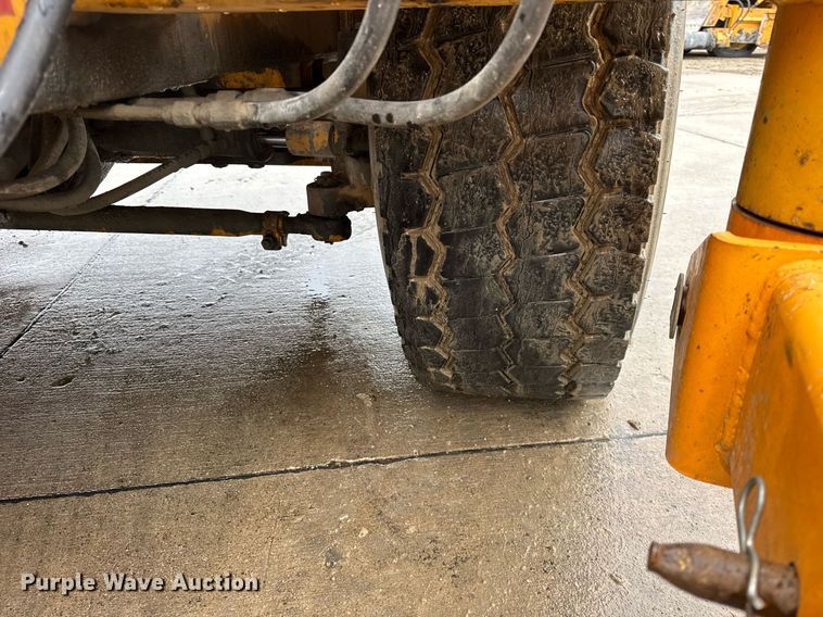 image for item DH9808 1994 Blaw-Knox RW-195D road widener