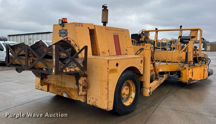 image for item DH9809 1998 Blaw-Knox RW-195D road widener